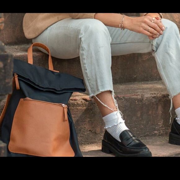 Comfortable backpack main image 9